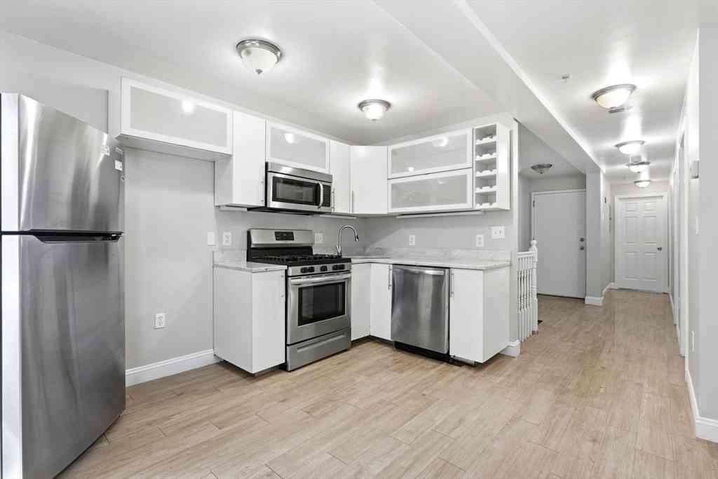 Apartment For Rent - 191 Everett St #1<br/> Boston, MA 02128