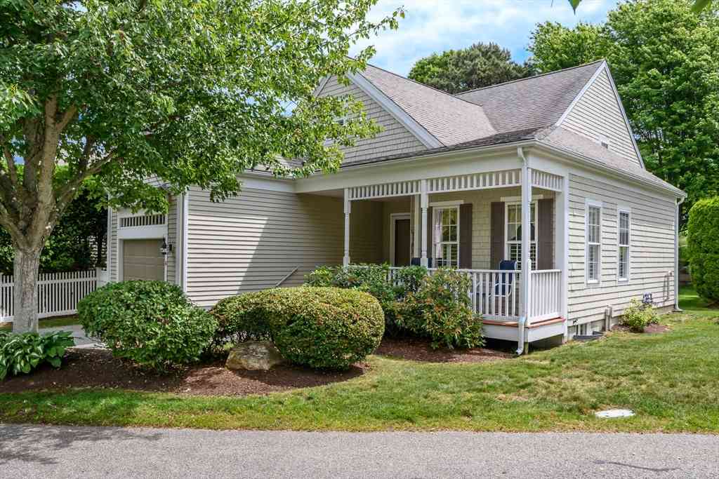 Condo For Sale - 6 Hollyhock Knoll Ct #115<br/> Bourne, MA 02532