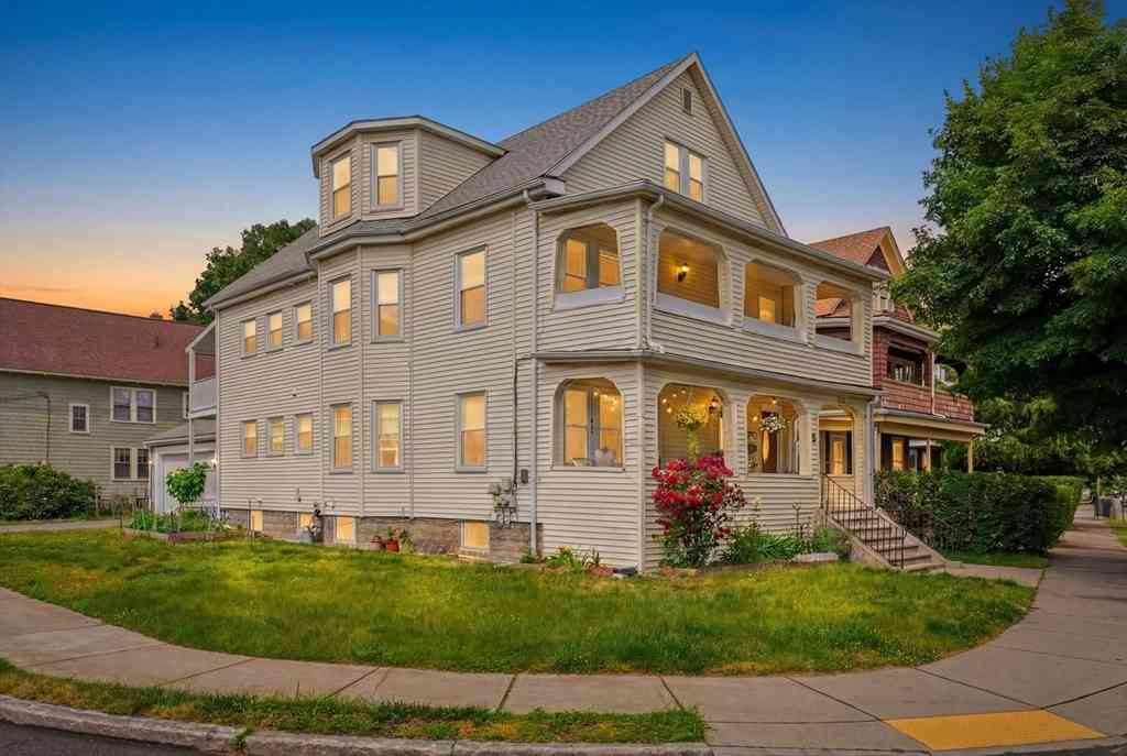 Homes For Rent - 216 Broadway #UNIT 2<br/> Middlesex County, Arlington, MA 02474