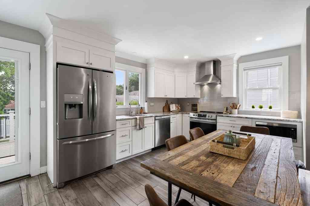 Homes For Rent - 110 Dale St #-<br/> Middlesex County, Waltham, MA 02451