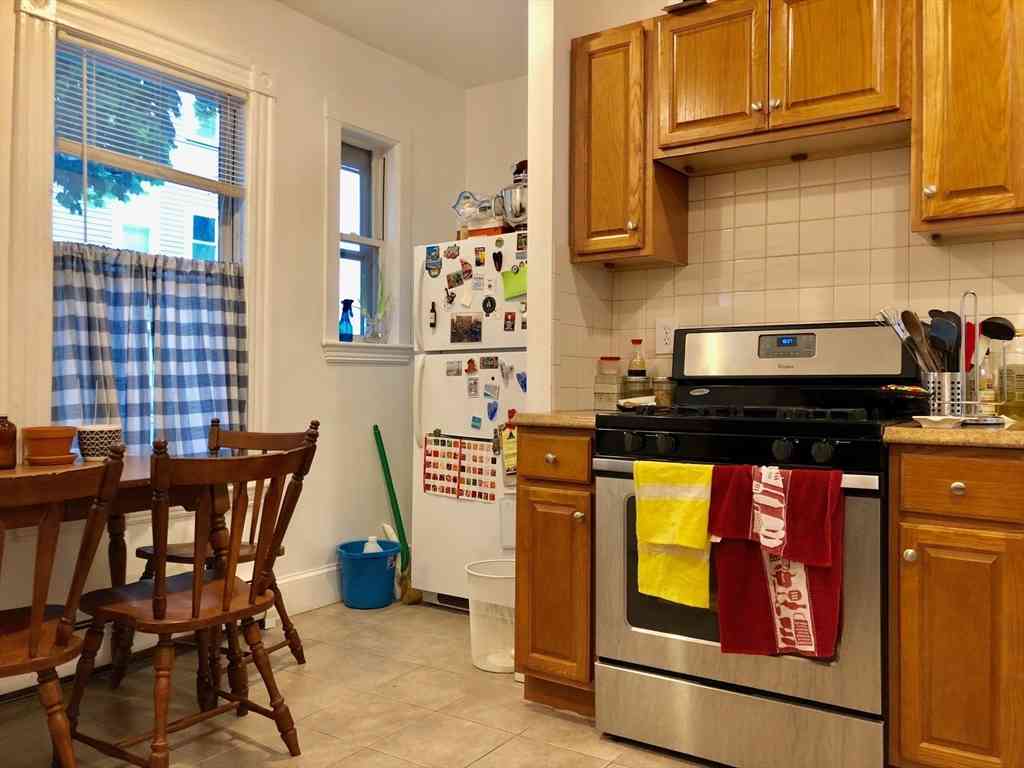 Apartment For Rent - 104 Pine Street #1<br/> Cambridge, MA 02139