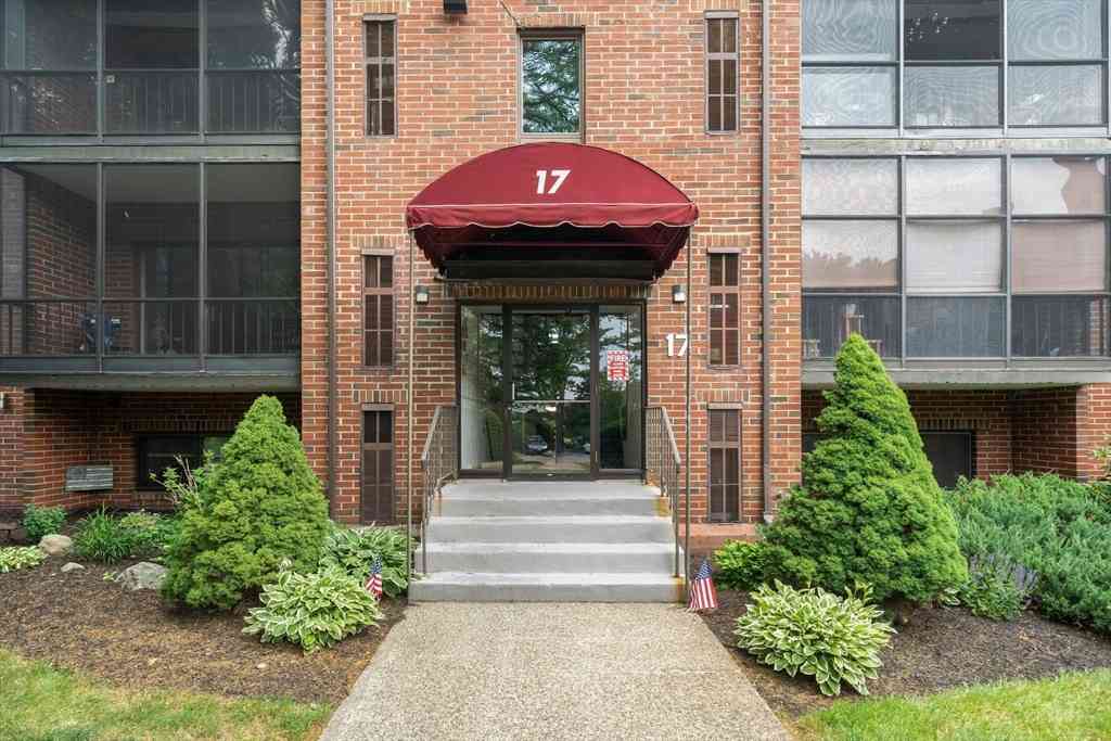 Condo For Sale - 221 Oak #17-12<br/> Brockton, MA 02301