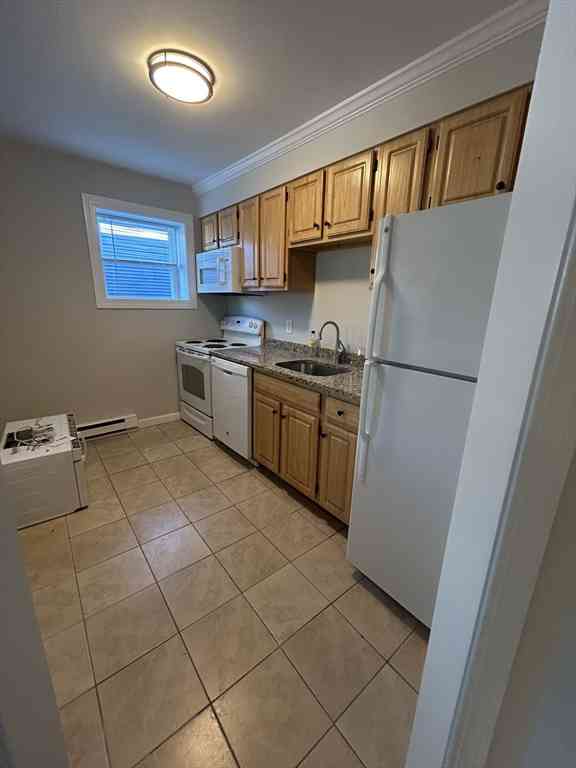 Apartment For Rent - 204 Neponset Valley Parkway #1A<br/> Boston, MA 02136