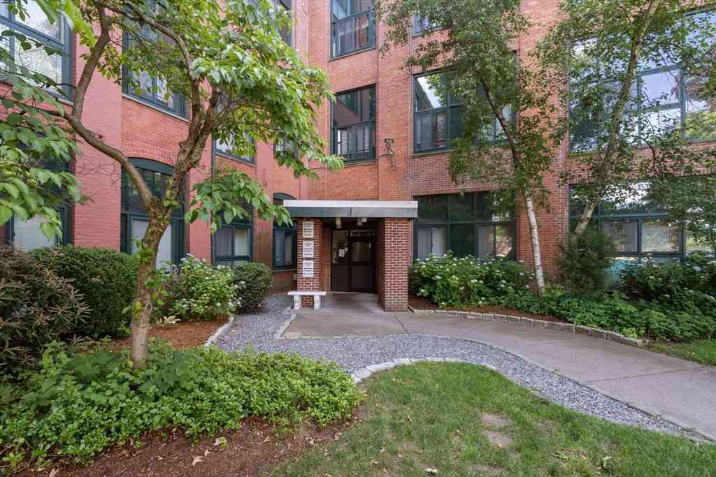 Condo For Sale - 150 Rumford Ave #230<br/> Bristol County, Mansfield, MA 02048