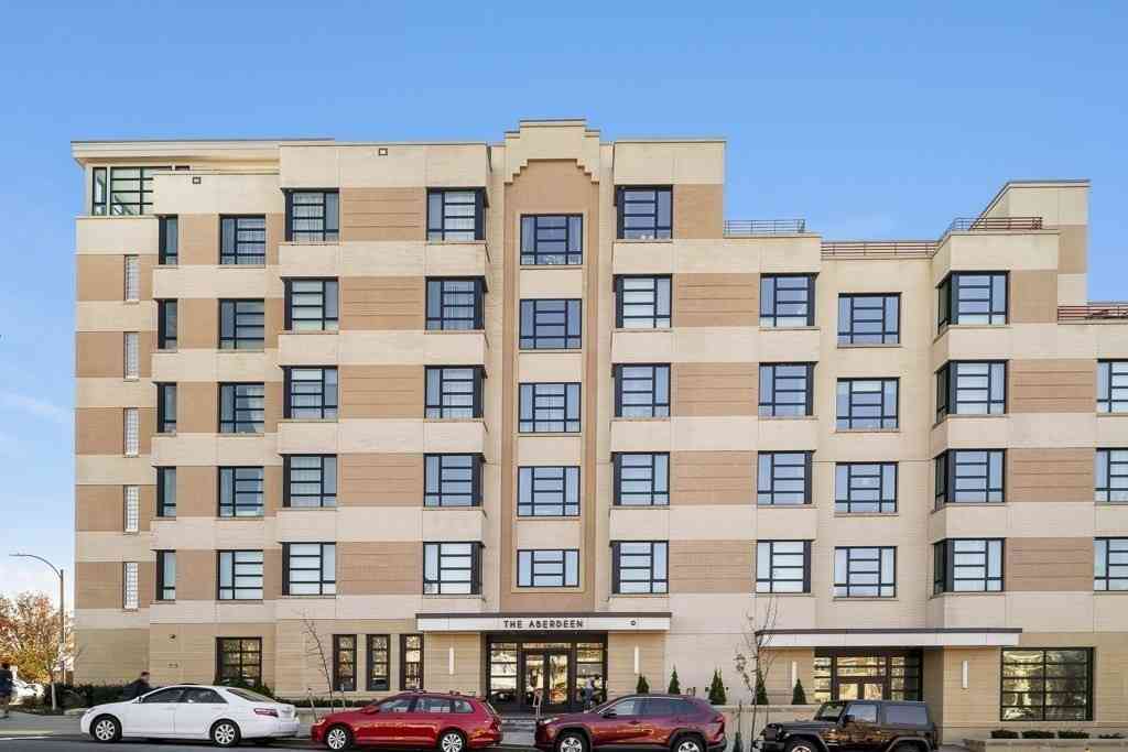 Condo For Rent - 1650 Commonwealth Ave #606<br/> Boston, MA 02135