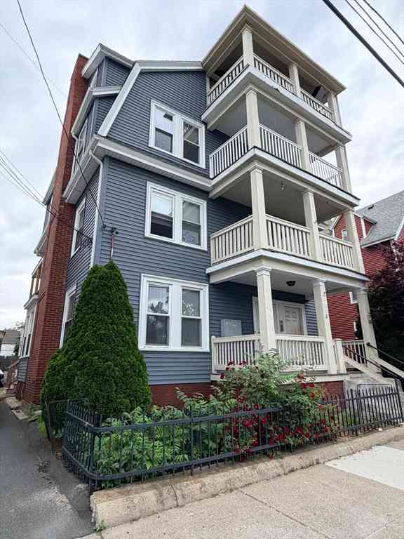 Apartment For Rent - 12 Endicott #2<br/> Lynn, MA 01902