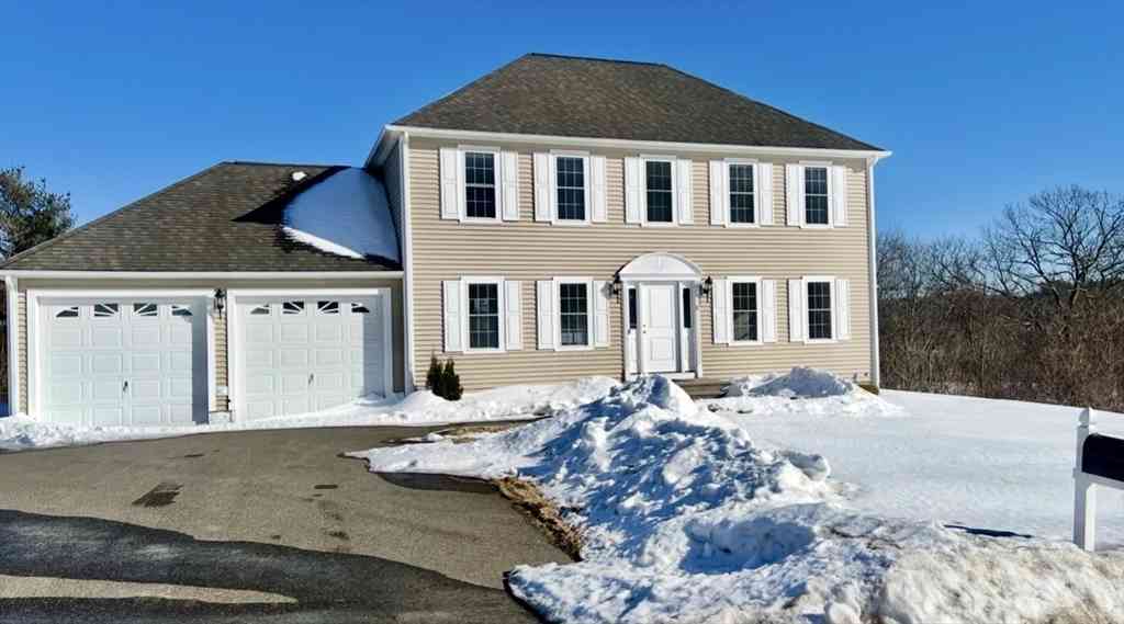 Homes For Rent - 8 Vista Cir<br/> Worcester County, Rutland, MA 01543