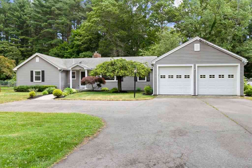 Homes For Sale - 188 Washington St<br/> Topsfield, MA 01983