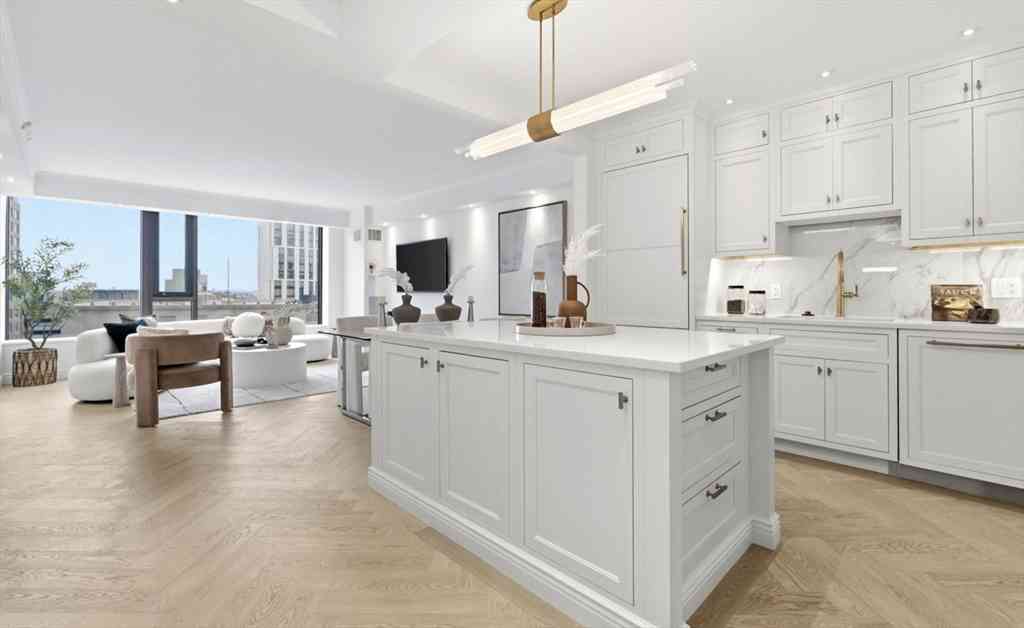 Condo For Sale - 220 Boylston #1004<br/> Suffolk County, Boston, MA 02116