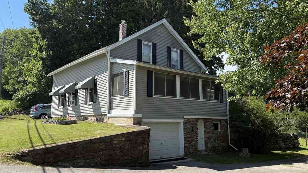 Homes For Sale - 445 Lebanon Hill Rd<br/> Southbridge, MA 01550