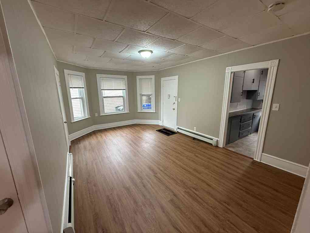Apartment For Rent - 219 Purchase St #1R<br/> Fall River, MA 02720