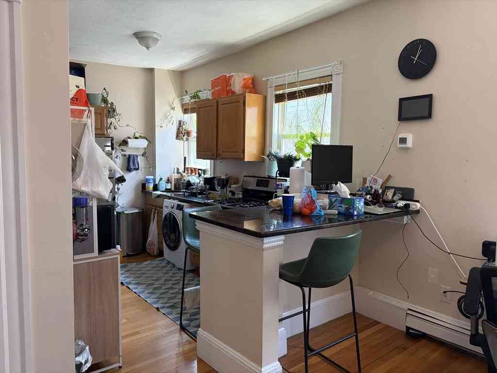 Condo For Rent - 315 Elm St #3<br/> Cambridge, MA 02139