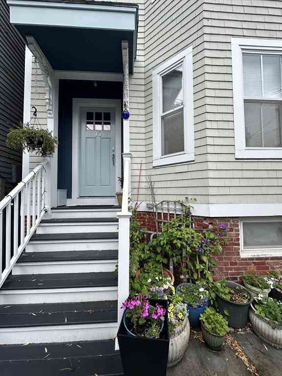 Apartment For Rent - 10 Hingham Street #1<br/> Cambridge, MA 02138