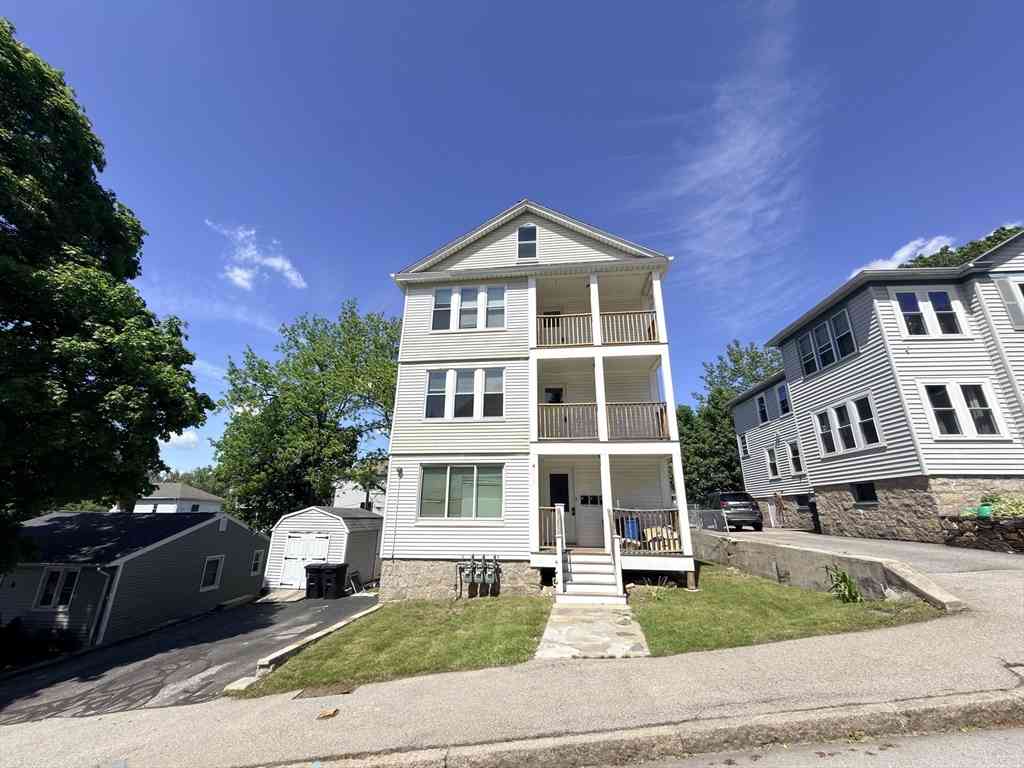 Apartment For Rent - 4 Glade St #2<br/> Worcester, MA 01610