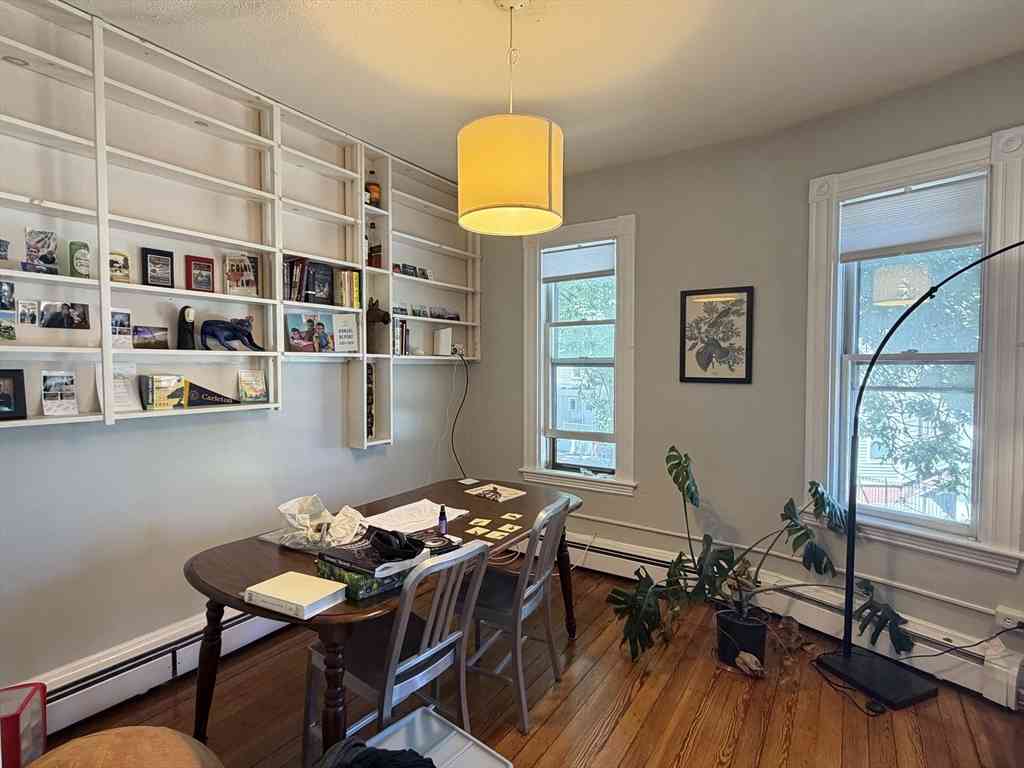 Apartment For Rent - 162 Hampshire #3<br/> Cambridge, MA 02139