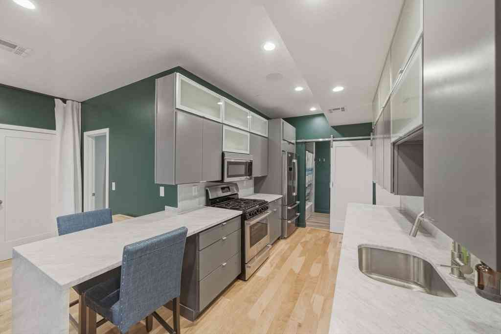 Condo For Rent - 186 Paris St #1<br/> Boston, MA 02128