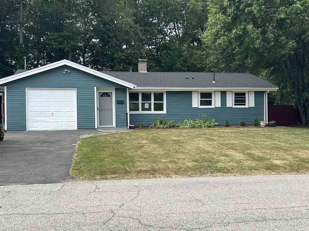 Homes For Sale - 44 Boyle Rd<br/> Brockton, MA 02302