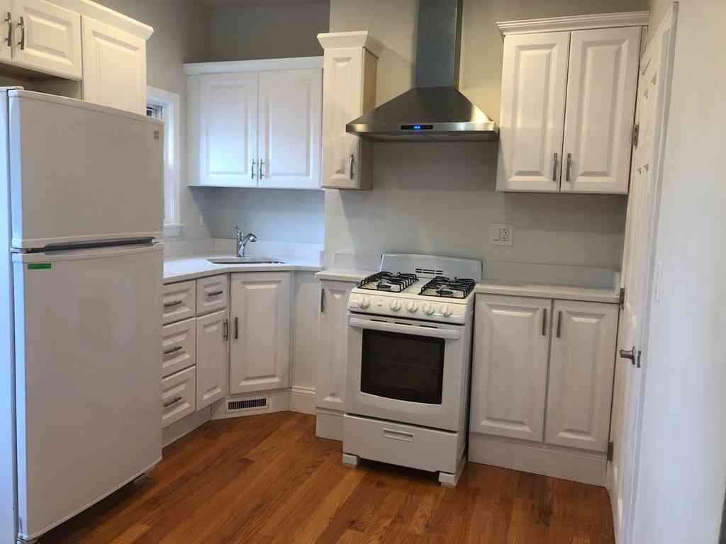 Apartment For Rent - 176 W. Sixth St. #3<br/> Boston, MA 02127