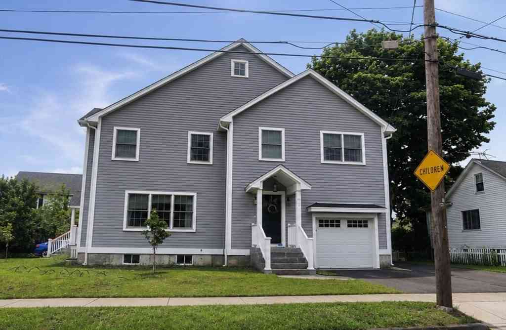 Homes For Rent - 60 Ellsworth Rd #2<br/> Peabody, MA 01960
