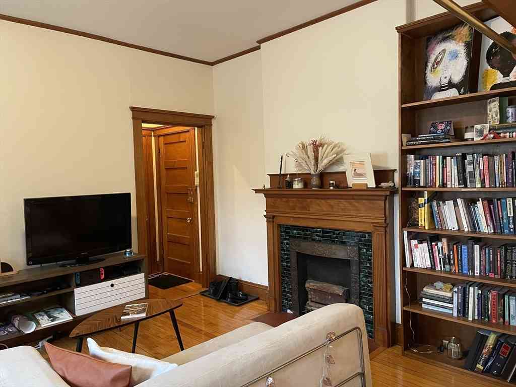 Condo For Rent - 1619 Massachusetts Avenue #26<br/> Cambridge, MA 02138