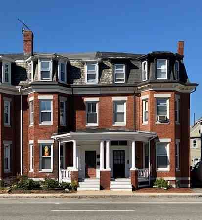 Apartment For Rent - 135 Galen St. #3<br/> Watertown, MA 02472
