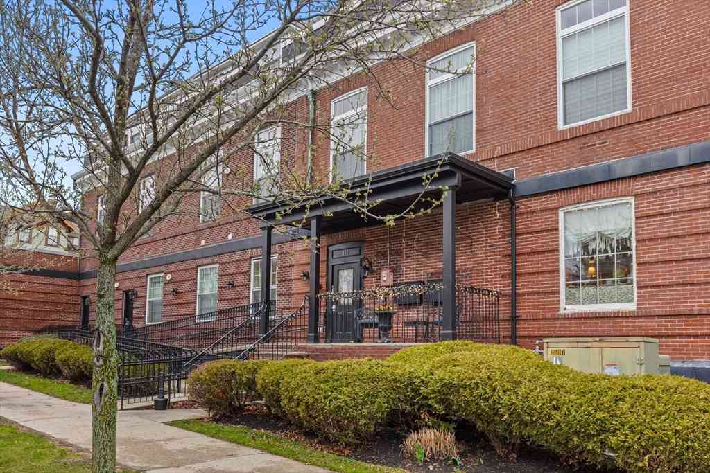 Condo For Sale - 317 Main Street #7<br/> Wakefield, MA 01880