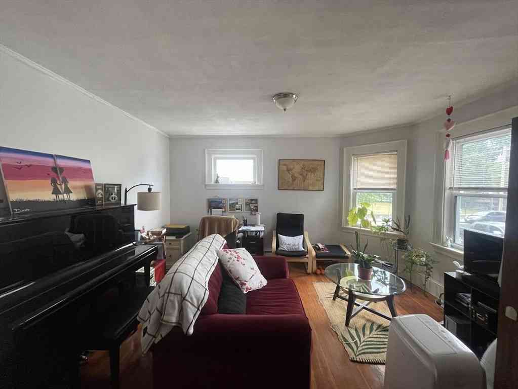 Homes For Rent - 22 Dante Ave #22<br/> Belmont, MA 02478