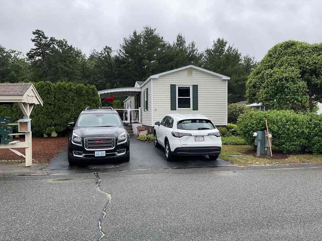 Mobile Home For Sale - 14 Narragansett Drive<br/> Plymouth, MA 02360