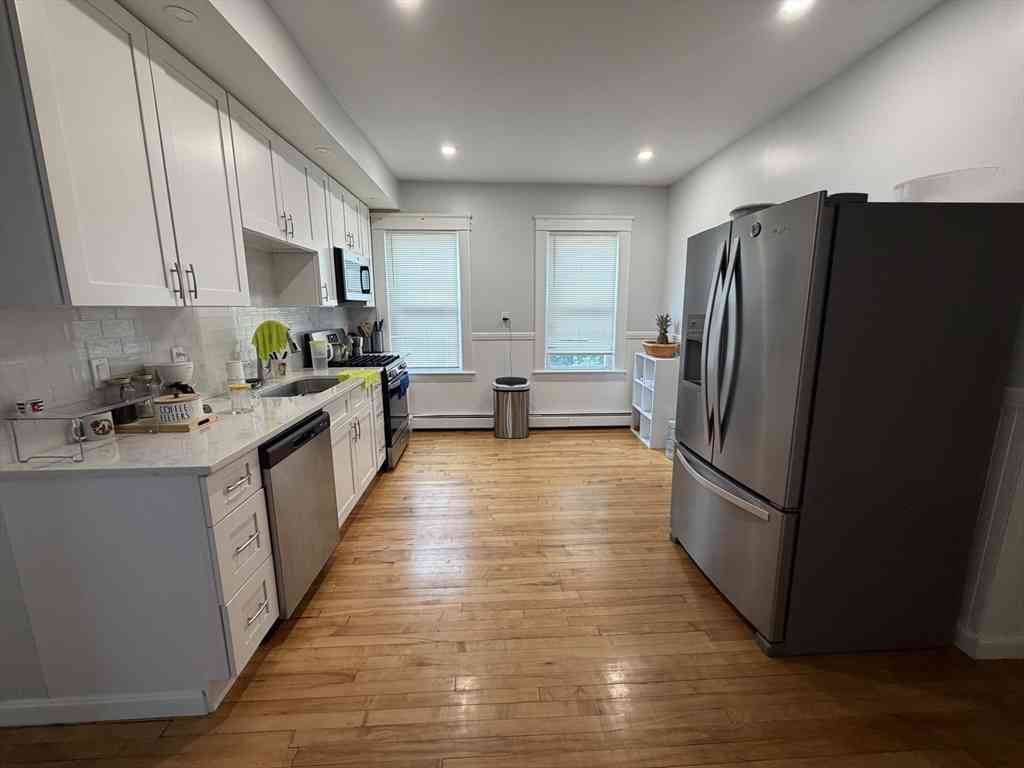 Apartment For Rent - 7 Wyman St #2<br/> Worcester, MA 01610