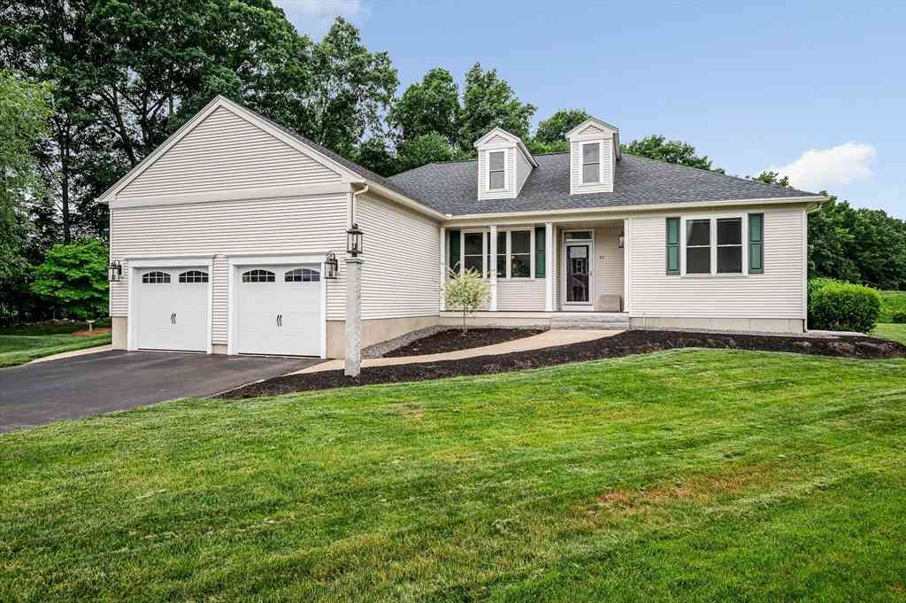 Homes For Sale - 43 Juniper Wood Dr<br/> Haverhill, MA 01832