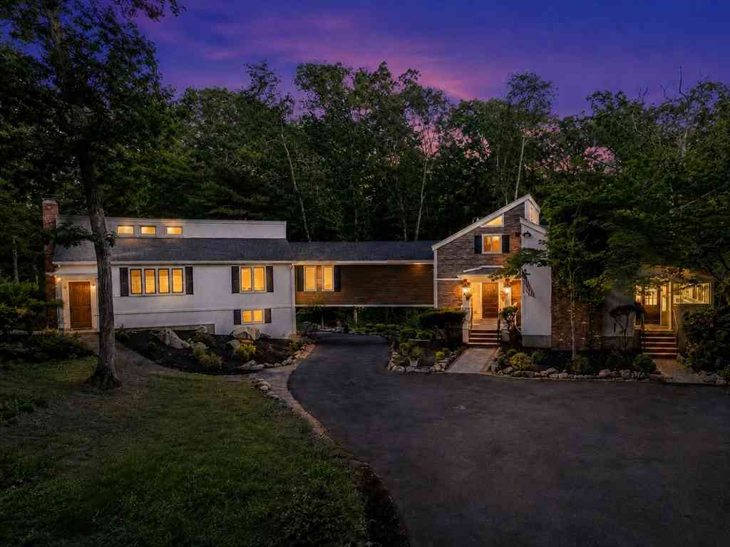 Homes For Sale - 185 Ash<br/> Essex County, West Newbury, MA 01985