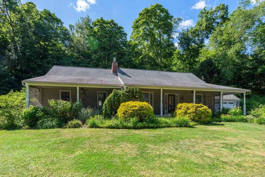 Homes For Sale - 12 Hillside Dr<br/> Brimfield, MA 01010