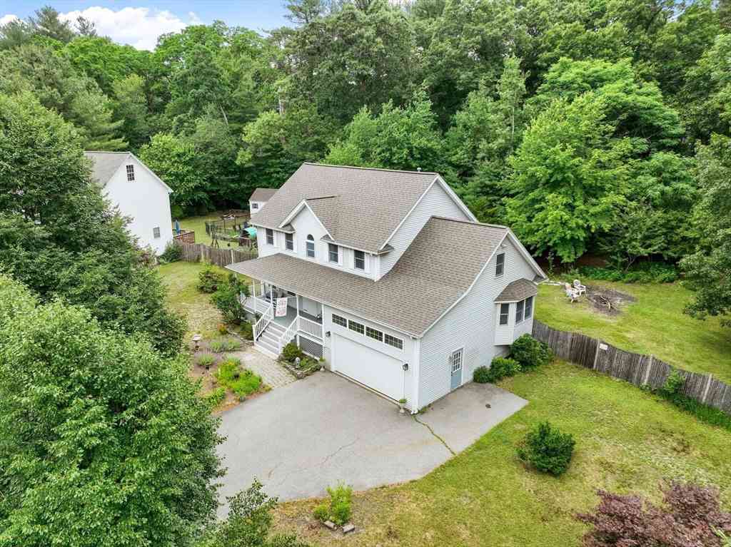 Homes For Sale - 14 Millers Farm Road<br/> Billerica, MA 01821