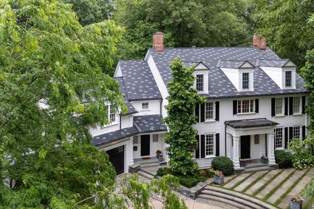 Homes For Sale - 14 Bristol Road<br/> Wellesley, MA 02481