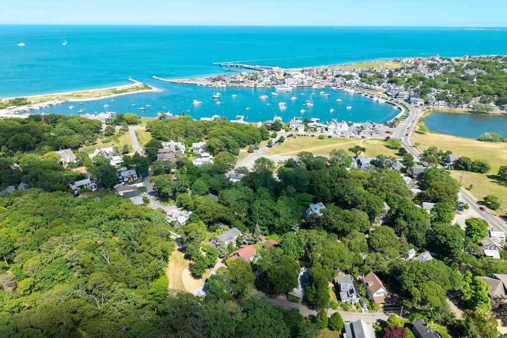 Homes For Sale - 27 Laurel Avenue<br/> Oak Bluffs, MA 02557