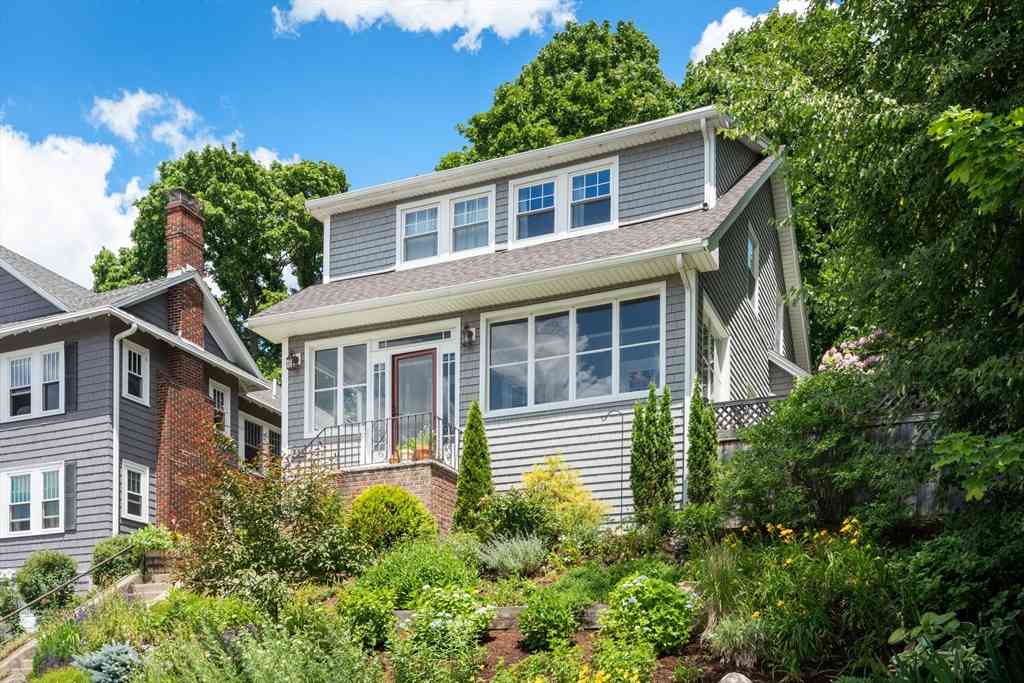 Homes For Sale - 87 Redlands Rd<br/> Suffolk County, Boston, MA 02132