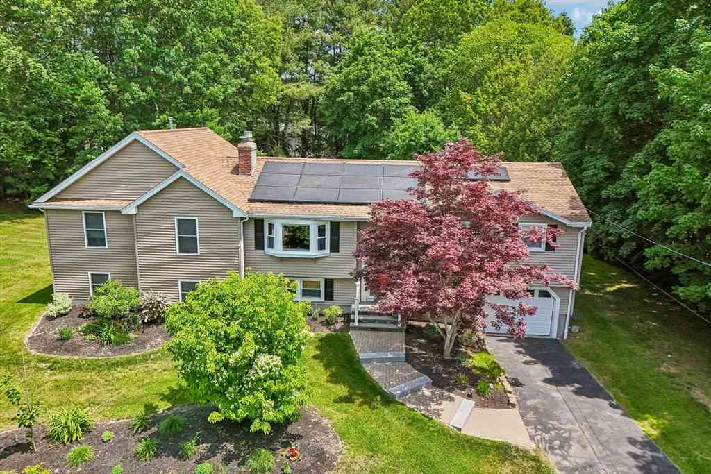Homes For Sale - 4 Carmel Dr<br/> Billerica, MA 01862