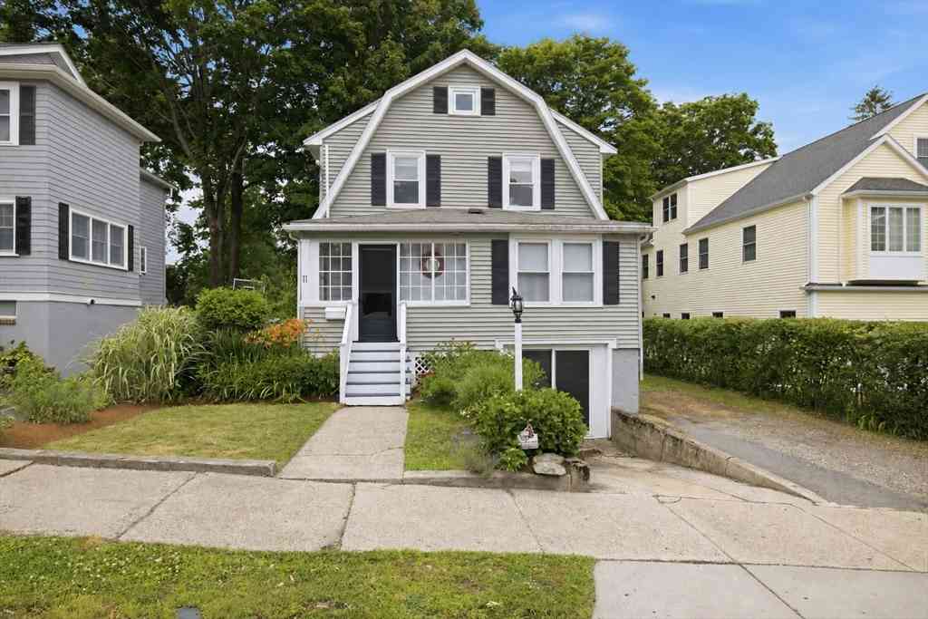 Homes For Sale - 11 Crescent Hill Ave<br/> Lexington, MA 02420