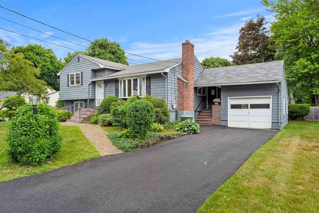 Homes For Sale - 10 Pine Rd<br/> Beverly, MA 01915