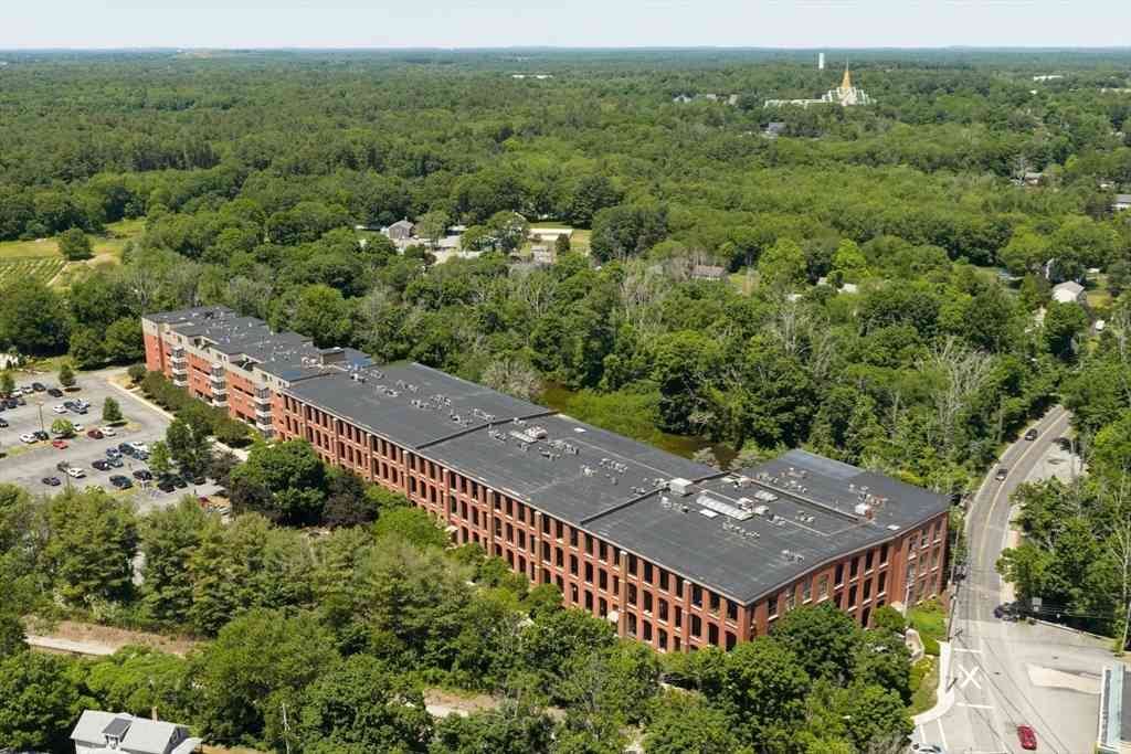 Condo For Sale - 96 Old Colony Ave #304<br/> Taunton, MA 02726