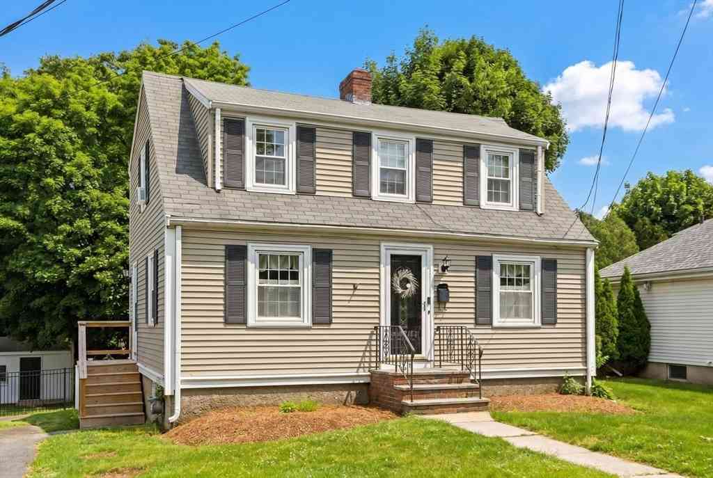 Homes For Sale - 138 Ellis Ave<br/> Norwood, MA 02062