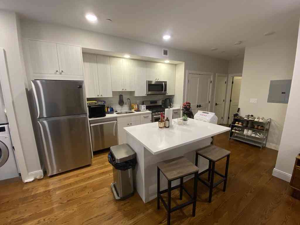 Apartment For Rent - 1 Everett St. #305<br/> Boston, MA 02134
