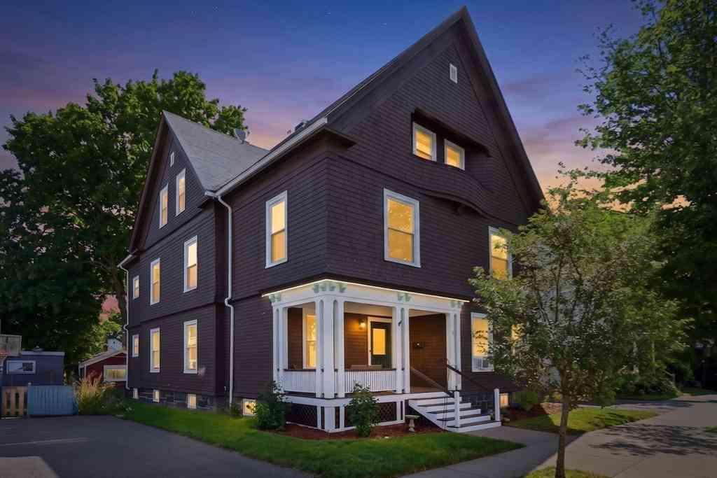 Multifamily For Sale - 32 Ocean St<br/> Beverly, MA 01915
