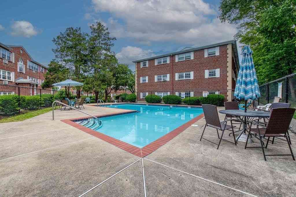 Condo For Sale - 11 Cass St #4<br/> Boston, MA 02132
