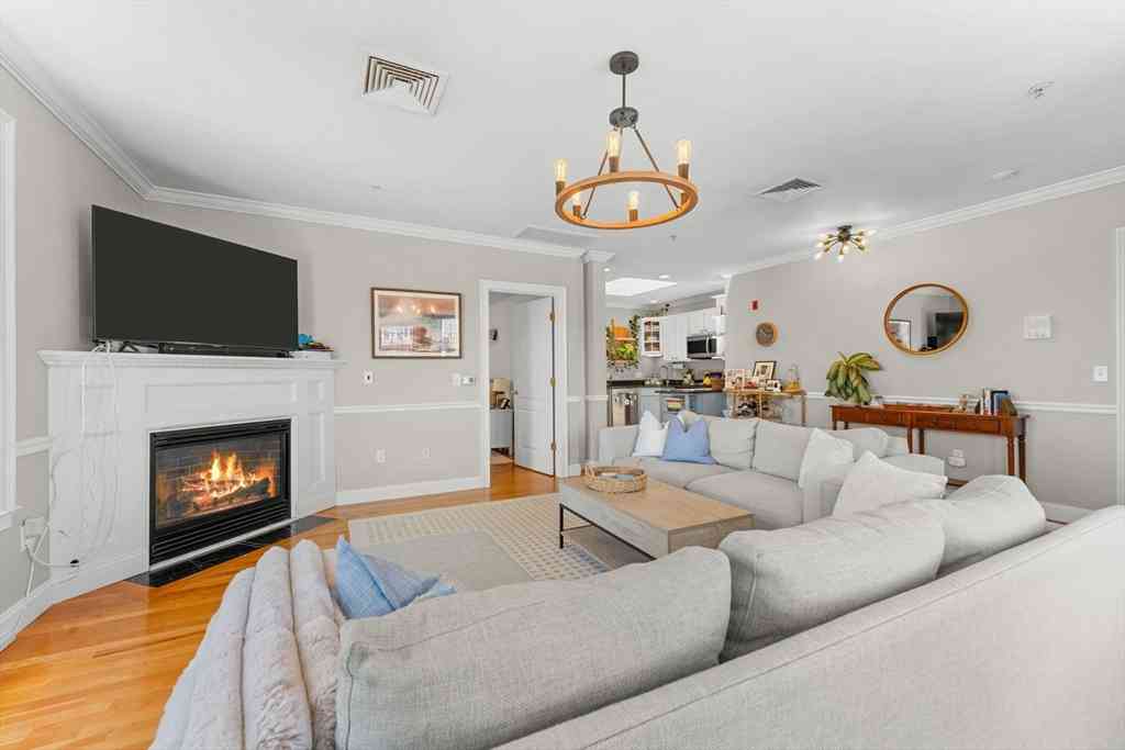 Condo For Sale - 605 E Broadway #301<br/> Boston, MA 02127