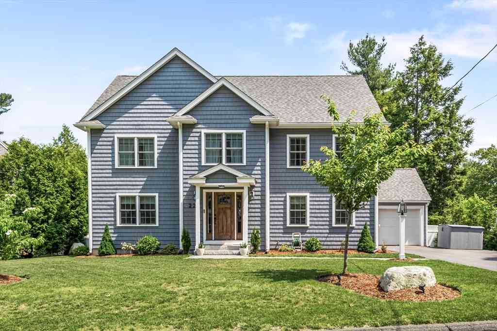 Homes For Sale - 22 Homestead Rd<br/> Lynnfield, MA 01940