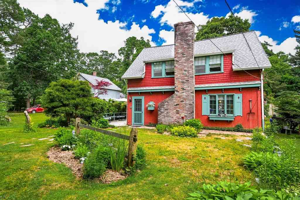 Homes For Sale - 4 Evergreen Hill Rd<br/> Bourne, MA 02532