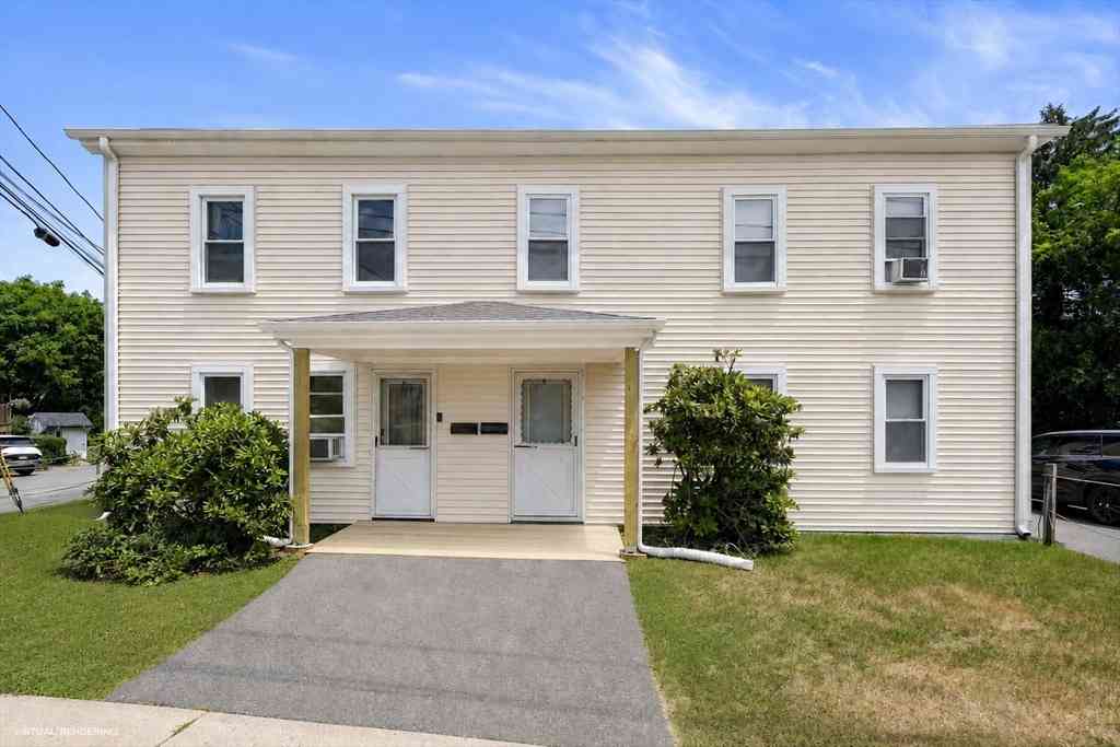 Multifamily For Sale - 558 W Main St<br/> Avon, MA 02322