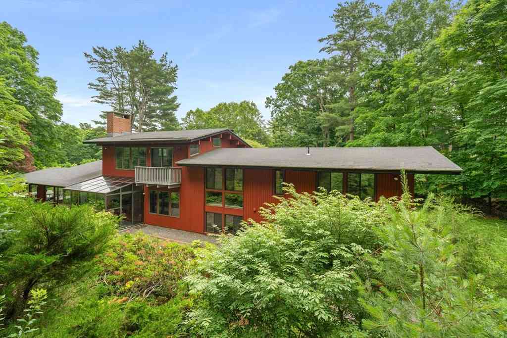 Homes For Sale - 132 Westfield St<br/> Dedham, MA 02026