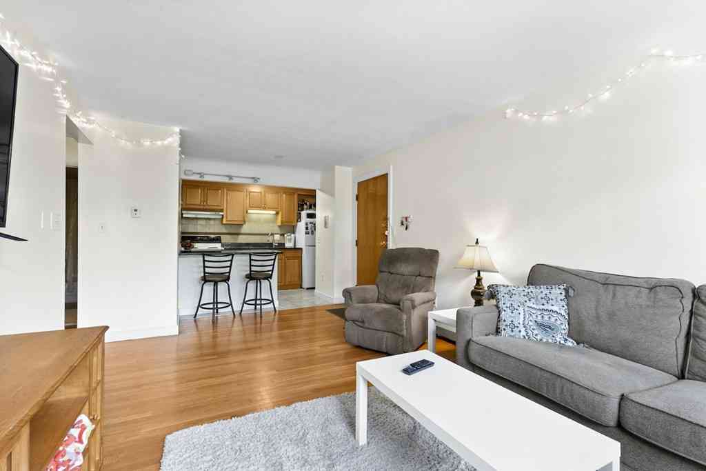 Condo For Rent - 10 Commonwealth Ct #8<br/> Boston, MA 02135